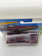 Load image into Gallery viewer, Hot Wheels ‘64 Lincoln Continental (Short Card)
