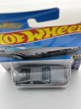 Load image into Gallery viewer, Hot Wheels Back to the Future Time Machine
