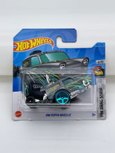 Load image into Gallery viewer, Hot Wheels Heavy Hitcher (Short Card)
