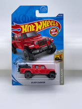 Load image into Gallery viewer, Hot Wheels ‘20 Jeep Gladiator (Red)
