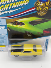 Load image into Gallery viewer, Johnny Lightning ‘71 Ford Torino Cobra Muscle Cars
