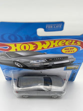 Load image into Gallery viewer, Hot Wheels ‘94 Audi Avant RS2
