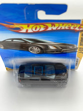 Load image into Gallery viewer, Hot Wheels ‘09 Cadillac CTS-V
