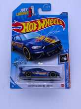 Load image into Gallery viewer, Hot Wheels Custom ‘18 Ford Mustang GT (Blue)
