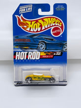 Load image into Gallery viewer, Hot Wheels Track T
