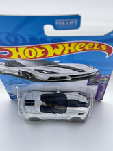 Load image into Gallery viewer, Hot Wheels ‘19 Corvette ZR1 Convertible (White)
