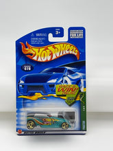 Load image into Gallery viewer, Hot Wheels Phaeton
