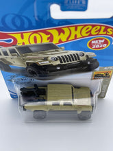 Load image into Gallery viewer, Hot Wheels ‘20 Jeep Gladiator
