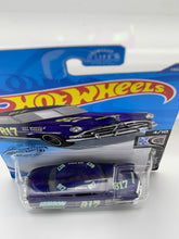 Load image into Gallery viewer, Hot Wheels ‘52 Hudson Hornet (Purple)
