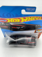 Load image into Gallery viewer, Hot Wheels ‘87 Buick Regal GNX
