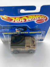 Load image into Gallery viewer, Hot Wheels Mercedes-Benz Unimog
