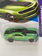 Load image into Gallery viewer, Hot Wheels ‘13 Chevy Camaro Special Edition
