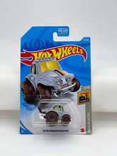 Load image into Gallery viewer, Hot Wheels ‘70 Volkswagen Baja Bug (Silver)
