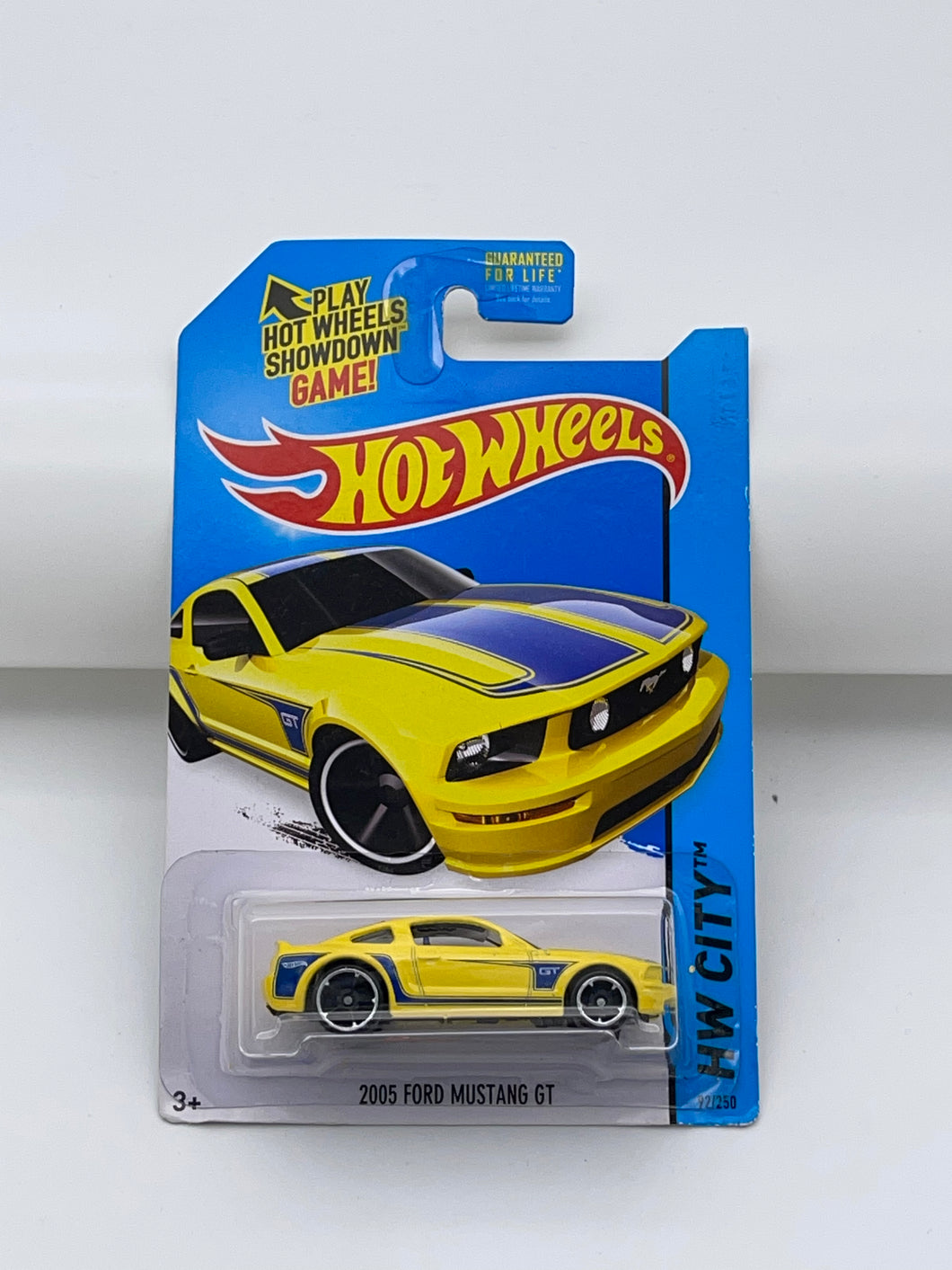 Hot Wheels ‘05 Ford Mustang GT