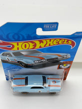 Load image into Gallery viewer, Hot Wheels ‘67 Oldsmobile 442
