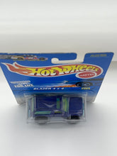 Load image into Gallery viewer, Hot Wheels Blazer 4x4
